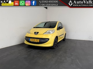 Peugeot 107 1.0-12V XR
