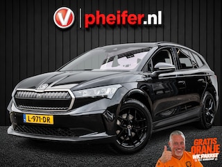 Skoda Enyaq iV 60 SOH 90% Panoramadak/ Stoel-stuurverwarming/ Camera/ Navigatie/ Carplay/ Memory/ Blindspot