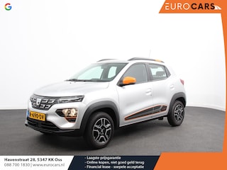 Dacia Spring Comfort Plus (Orange Pack) 27 kWh Airco Cruise Control Navigatie Camera Licht metalen velgen