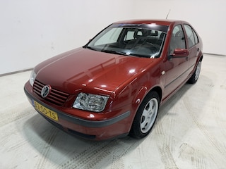 Volkswagen Bora 1.4-16V Trendline
