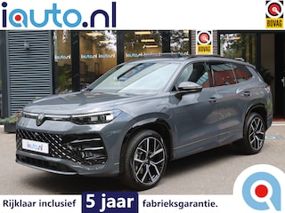 Volkswagen Tayron 1.5 eHybrid 272PK R-Line Black Style IQ.Light HD/Pano/Keyless/360/DCC/ACC/Dodehoek/20"/ Trekhaak wegkl.