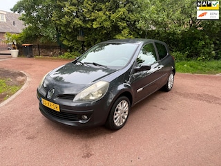 Renault Clio 1.4-16V Rip Curl / Airco / Apk / NAP / Lm /
