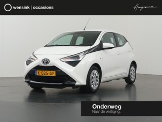 Toyota Aygo 1.0 VVT-i x-play | Airco | Apple Carplay/Android Auto | Parkeercamera | Bluetooth |
