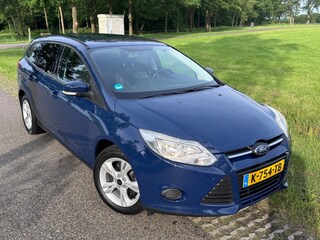Ford Focus 1.0 EcoBoost / AIRCO / TREKHAAK / CRUISE / 102DKM