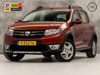 Dacia Sandero 0.9 TCe Stepway Lauréate (NAVIGATIE, AIRCO, TREKHAAK, CRUISE, SPORTSTOELEN, PARKEERSENSOREN, NIEUWE APK, NIEUWSTAAT)