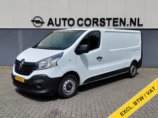 Renault Trafic 1.6 dCi 126PK T29 L2H1 3-Persoons Euro 6 Trekhaak Airco Navi Cruise Control Bluetooth Pdc Comfort Energy Betonplex vloer Wandbetimmering Schuifdeur Achterdeuren Origineel Nederlandse Auto