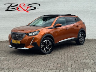 Peugeot 2008 1.2 PureTech Allure Automaat Led Panorama 360 Camera Trekhaak afn. Carplay Cruise