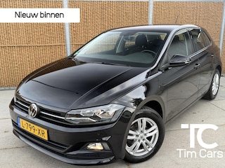 Volkswagen Polo 1.0 TSI Comfortline Business Achteruitrijcamera | Climate control | Lichtmetalen velgen | Adaptieve cruise control | Navigatiesysteem | Apple CarPlay/Android Auto | Parkeersensoren voor en achter