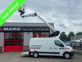 Renault Master K 38 220 KG 2 persoonslift