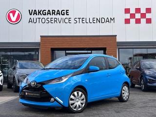 Toyota Aygo 1.0 VVT-i x-play|Camera|Dealer ond|Cruise Contr|Airco|Bluetooth|Elektr Ramen