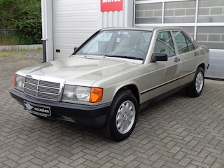 Mercedes-Benz 190-serie 2.3 Automaat belastingvrij !! zeer mooi.