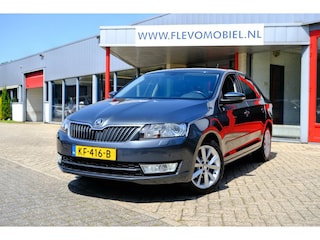 Skoda Rapid 1.2 TSI Greentech JOY Aut. Xenon|Navi|Clima|CarPlay|LMV