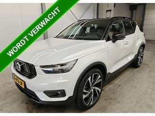 Volvo XC40 T5 Hybride R-Design / Panoramadak / Trekhaak / Pdc./ Leder / Airco-ecc./ Radio multimedia /