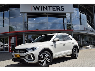 Volkswagen T-Roc 1.5 TSI R-Line Edition | Trekhaak | Adaptieve Cruise Control | Dodehoek Detectie | Climate Control |
