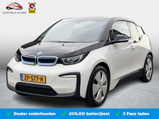 BMW i3 Basis 120Ah 42 kWh SOH 85,1% / Warmtepomp / Comfort-Pakket / 3 Fase / Stoelverwarming / Dealeronderhouden / 2x Laadkabel / Cruise Control / Navigatie Pakket /