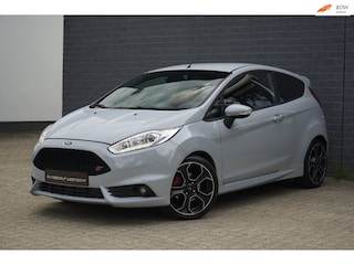 Ford Fiesta 1.6 ST200, Recaro, Bleutooth, Camera, ST 200
