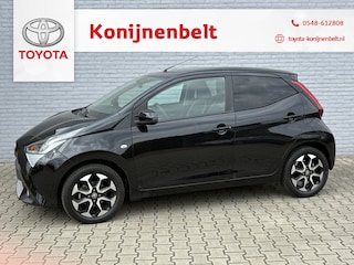 Toyota Aygo 1.0 VVT-i X-Joy Automaat 5-deurs | NL auto | Clima | Camera
