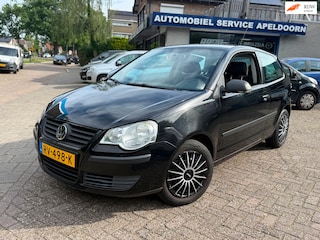 Volkswagen Polo 1.2 Easyline * NW. APK*AIRCO*ELEKTR. RAMEN*STUURBEKR.*