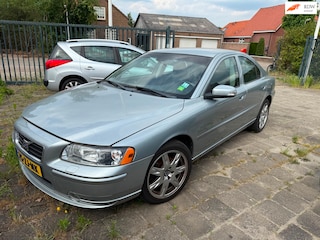 Volvo S60 2.4 Drivers Edition AUTOMAAT DISTRIBUTIE GEBROKEN