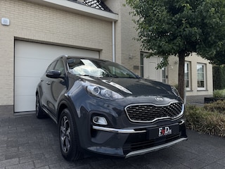 Kia Sportage 1.6 T-GDI 177pk Aut Panoramadak Navi Leder ACC Camera Keyless Stuur en StoelVerwaming Trekhaak 18" Pdc