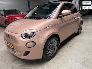 Fiat 500 Urban 42 kWh navigatie/stoelverwarming/camera