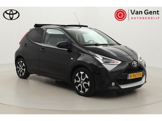 Toyota Aygo 1.0 VVT-i x-joy cabrio | Elektrisch vouwdak | Fietsensteun | Navigatie | Clima | Camera | 15 inch | Bluetooth | Privacy glas