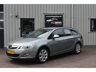 Opel Astra Sports Tourer 1.4 Turbo Edition. AUTOMAAT!!