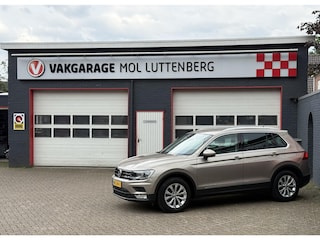 Volkswagen Tiguan 1.4 TSI 125pk Connected Series, TREKHAAK, CRUISE CONTROL, AIRCO, APPLE CARPLAY, PDC