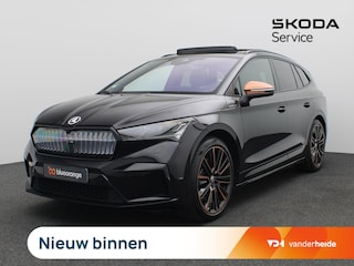 Skoda Enyaq iV 80 Founders Edition Black 204PK Aut. SOH 92,73%, Panoramadak, Trekhaak, Warmtepomp, 21" LM velgen, Memorystoel, 360gr. Camera, Stoel-Stuurverwarming