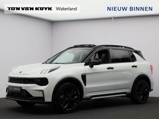 Lynk & Co 01 1.5 More Automaat / Panoramadak / 20" velgen / Privacy Glass / VOORRAADACTIE! € 47.145.- VOOR € 42.900,-