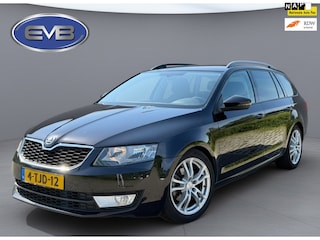 Skoda Octavia Combi 1.6 TDI BUSINESSLINE SPORT, vele opties, trekhaak, NL auto met nationale auto pas