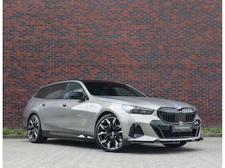 BMW 5-serie Touring 550e xDrive | M Performance - Trekhaak - Bowers & Wilkins