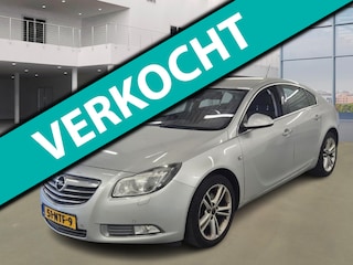 Opel Insignia 1.6 T Cosmo/CLIMA/CRUISE/PARKSENSOR VOOR EN ACHTER/HALF LEDER