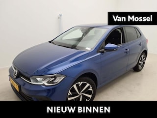 Volkswagen Polo 1.0 TSI Life 95 PK| Origineel Nederlands | 1e Eigenaar | Apple Carplay | Android Auto | Airco | 16 Inch Velgen | Privacy Glass | Digitale Cockpit | Adaptieve Cruise Control
