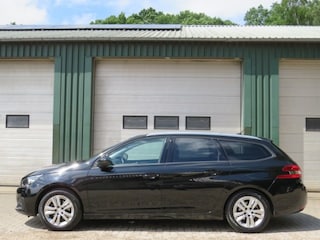 Peugeot 308 1.2 PURET.BLUE L. EX