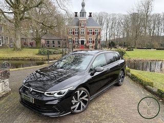 Volkswagen Golf Variant 1.5 eTSI R-Line | Pano | IQ-Light | Camera | Adaptive | CarPlay |