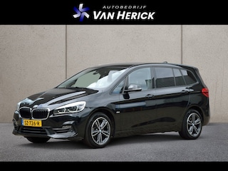 BMW 2-serie Tourer 218i 7p. Executive Launch Edition Automaat | Sportstoelen | LED koplampen | Achteruitrijcamera