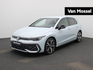 Volkswagen Golf 1.5 eHybrid GTE 272 PK | Plug-In | Trekhaak | LED Matrix Koplampen | Digital Cockpit Pro | Keyless Access | Stoelverwarming | 18 Inch Velgen | Head-Up display | Sport Pakket (DCC) |