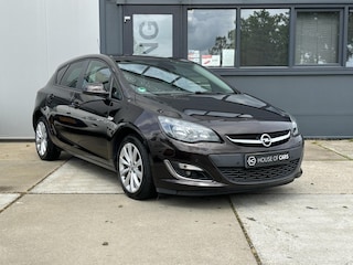 Opel Astra 1.4 Turbo Design Edition Clima Cruise PDC 140PK