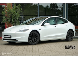 Tesla Model 3 Premium Long Range AWD 78 kWh | Premium Interieur | 96% SOH | Full Self Driving comp. 4 | Stoelkoeling en verwarming | 360 camera | Stuurwielverw.
