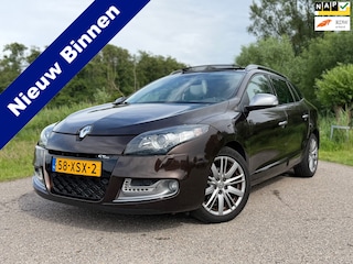 Renault Mégane Estate 1.5 dCi GT-Line / Stoelverwarming / Panoramadak / Goed onderhouden / Leder / Camera /