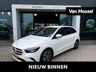 Mercedes-Benz B-klasse 180 Business Solution | Cruise Control | Trekhaak | Lane Assist | Stoelverwarming | Apple Carplay/Android Auto |