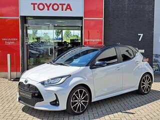 Toyota Yaris 1.5 Hybrid GR Sport STOELVERWARMING ADAPTIVE CRUISE CONTROL DEALER ONDERHOUDEN