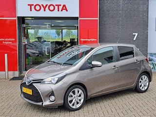 Toyota Yaris 1.5 Hybrid Dynamic LM VELGEN CAMERA MISTLAMPEN CRUISE