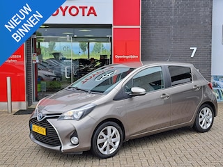 Toyota Yaris 1.5 Hybrid Dynamic LM VELGEN CAMERA MISTLAMPEN CRUISE
