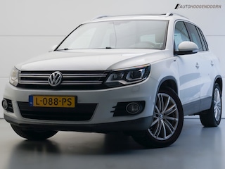 Volkswagen Tiguan 1.4 TSI Sport&Style (PANORAMA-SCHUIFDAK,CAMERA,TREKHAAK,STOELVERWARMING,LM-VELGEN,LED,CRUISE,PARKEERSENSOR)