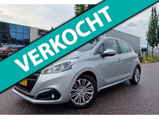 Peugeot 208 1.2 PureTech Blue Executive NAVI PSENSOR CRUISE TREKHAAK 2 X SLEUTELS