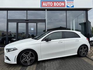 Mercedes-Benz A-klasse 200 AMG NIGHT EDITION PANO/WIDESCREEN/P-CAM/NAVI/ LED/KEYLESS/CLIMA/2xPDC//MEDIA/KUIPZETELS/STOELVERW./1 EIG./NL AUTO/KM=NAP