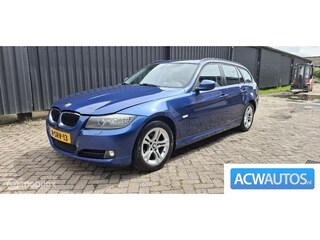 BMW 3-serie Touring 318d Business Line ( schade)
