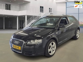 Audi A3 1.6 Attraction Pro Line Business Airco Cruise NAP